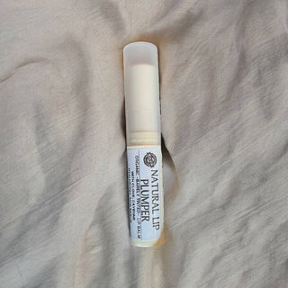 Boots and Blossoms Natural Lip Plumper