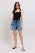 Load image into Gallery viewer, Back Flap Pockets Judy Blue Shorts