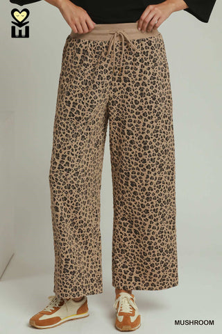Mushroom Mesa Leopard Jacquard Pants