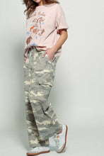 Load image into Gallery viewer, Desert Camo Wide Leg Cargo Pants