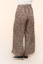 Load image into Gallery viewer, Leopard Print Taupe Black Side Pocket Pants