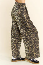 Load image into Gallery viewer, Jewel Printed Leopard Pants