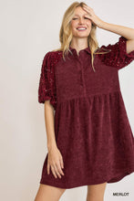 Load image into Gallery viewer, Merlot Sequin Dress