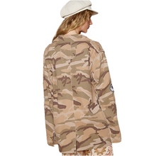 Load image into Gallery viewer, Rebel Heart Camo Blazer