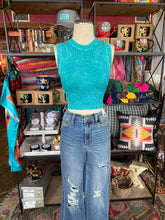 Load image into Gallery viewer, Ribbed Seamless Crop Top - Turquoise