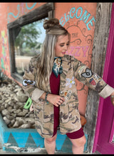 Load image into Gallery viewer, Rebel Heart Camo Blazer