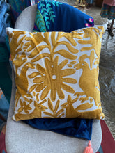 Load image into Gallery viewer, Otomi Bird Pillows