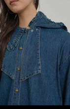 Load image into Gallery viewer, Blaze Ruffle Collar Denim Top