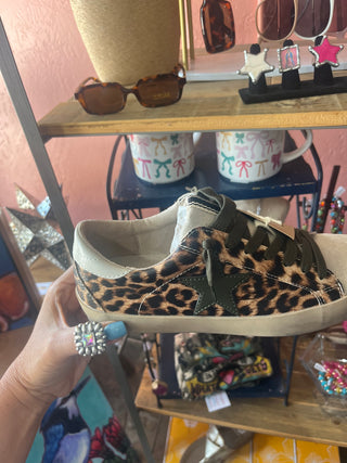 Paula Leopard Sneakers