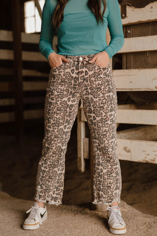 The Desert Range & Roar Jeans