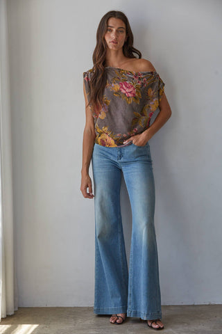 Raylee Asymmetrical Top